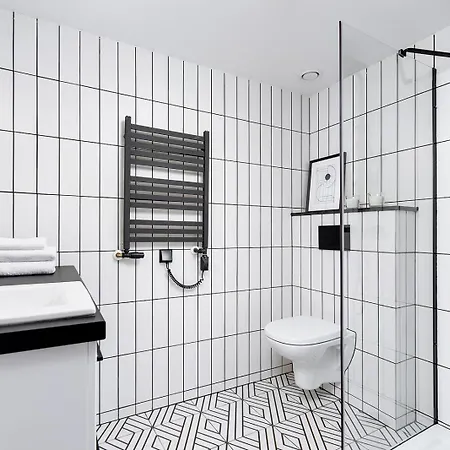 Mistral - Apartment For 4 - Near Main Station